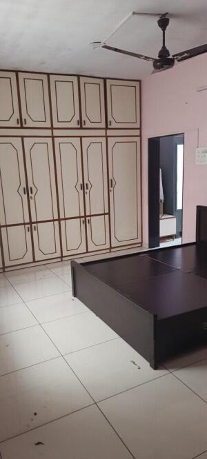 7b gitanagar, near jalaram chowk opp dharati appartment, Rajkot, Gujarat - LockMyKey