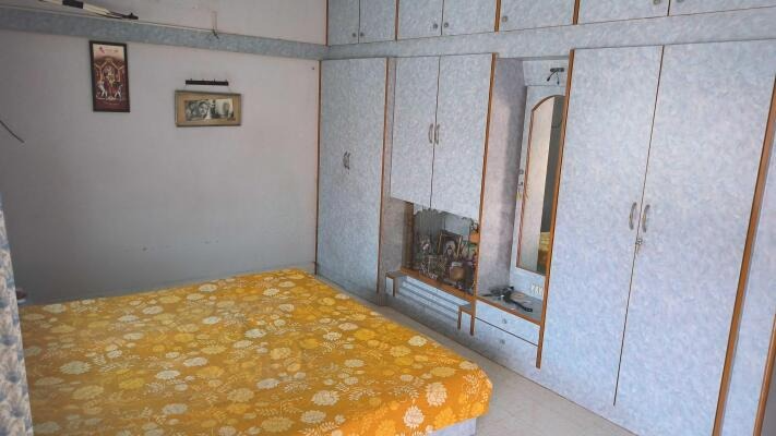 Indira Circle, Rajkot, Gujarat - LockMyKey