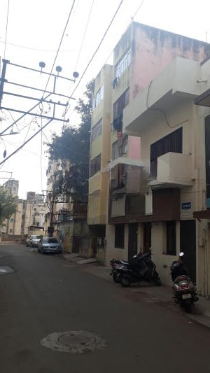 Hira Apartment, Jagnath Plot, Rajkot, Gujarat - LockMyKey