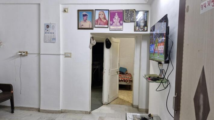 Green park shahibaug, Hindu, Ahmedabad East, Ahmedabad - LockMyKey