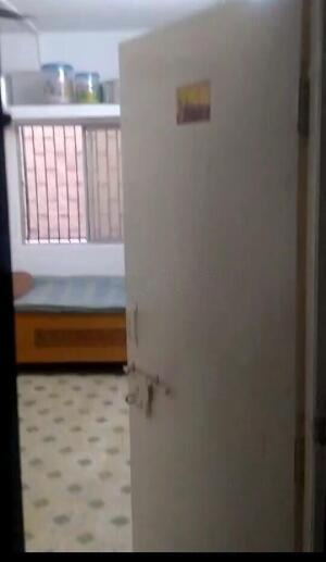 Bhagvat complex, Hirabag, Surat, Gujarat - LockMyKey
