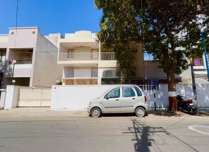 Kalavad Road, Rajkot, Gujarat - LockMyKey