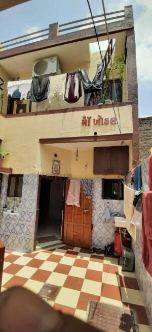 bhartinagar 1/5, nr nanda hall kotharia maroad, Rajkot, Gujarat - LockMyKey