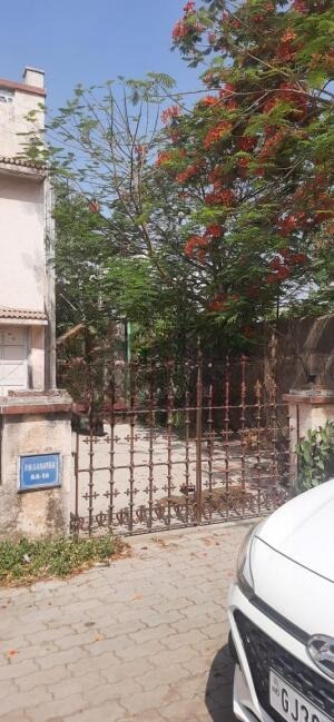 AALAAP CENTURY, Kalavad Road, Rajkot, Gujarat - LockMyKey