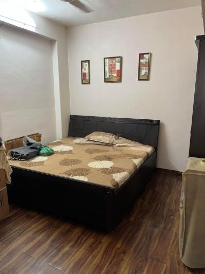 Sola, Chanakyapuri, Ahmedabad West, Ahmedabad - LockMyKey