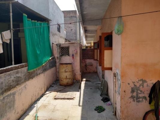 B/5 Umiya nagar socity, Bajwa, Vadodara, Gujarat - LockMyKey