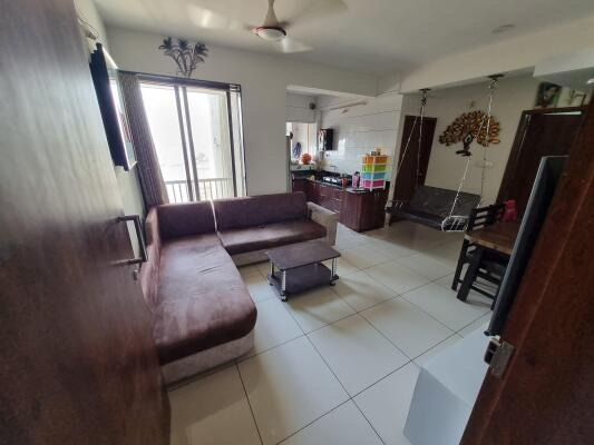 Nr. Madhapar Chokdi, Madhapar, Rajkot, Gujarat - LockMyKey