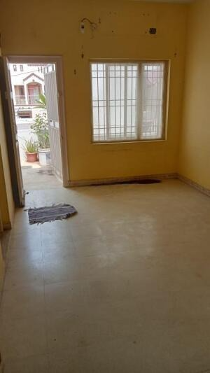 Sadhu Vaswani Road, Rajkot, Gujarat - LockMyKey