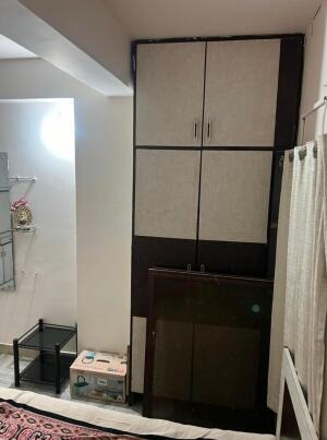 Sheth Manek Apartment, Jagnath Plot, Rajkot, Gujarat - LockMyKey