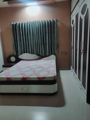 35/ Satyam Bunglows, Sadhu Vaswani Road, Rajkot, Gujarat - LockMyKey