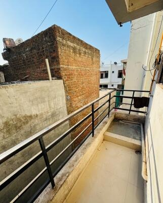 Shree Ganadhish Avenue, Navapura, Vadodara, Gujarat - LockMyKey