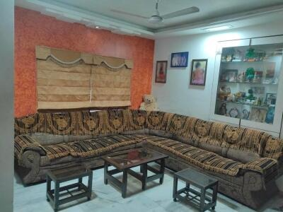 Yagnik Road, Rajkot, Gujarat - LockMyKey