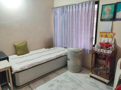 Yagnik Road, Rajkot, Gujarat - LockMyKey