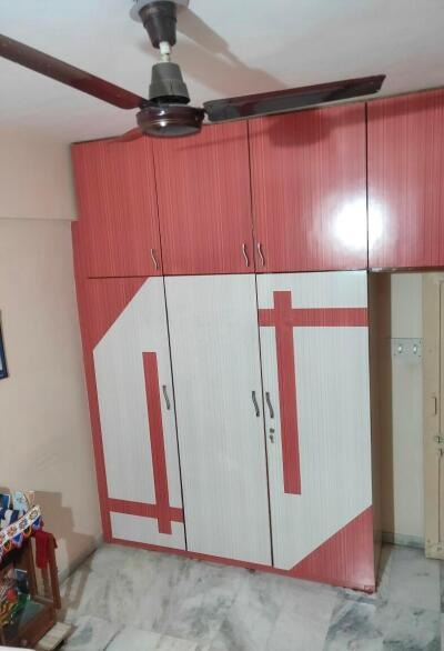 Yagnik Road, Rajkot, Gujarat - LockMyKey