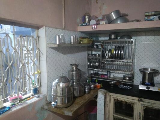 Millpara Street No.13, Nr. Bus Stand, Rajkot, Gujarat - LockMyKey