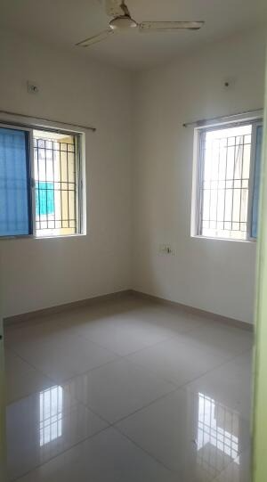 Siddharth Apartment, University Road, Rajkot, Gujarat - LockMyKey