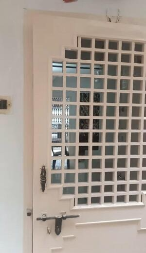 Vanita Park, Bhatar Char Rasta, Surat, Gujarat - LockMyKey