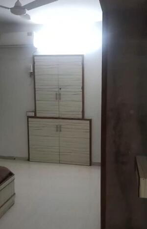Vanita Park, Bhatar Char Rasta, Surat, Gujarat - LockMyKey