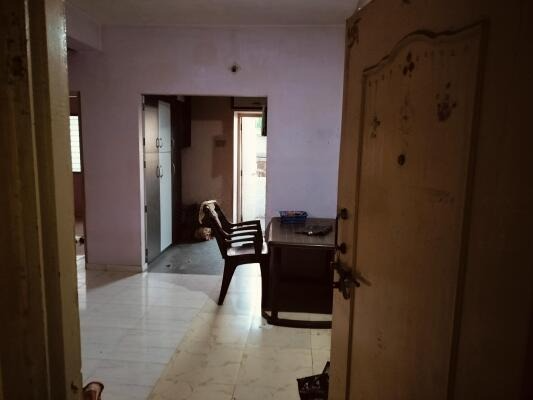 Ashutosh apartment , 80 feet road opp sbi bank, Gujarat Others, Gujarat - LockMyKey