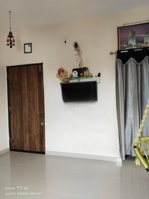 Krishna villa society, Moti khodiyar road t square hospital, Anand, Gujarat - LockMyKey