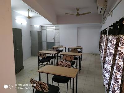 Rumy Plaza, Airport Road, Rajkot, Gujarat - LockMyKey