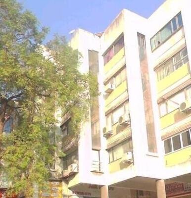 Yagnik Road