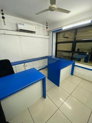 Yagnik Road, Rajkot, Gujarat - LockMyKey