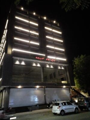 University Road, Rajkot, Gujarat - LockMyKey