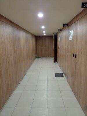 University Road, Rajkot, Gujarat - LockMyKey