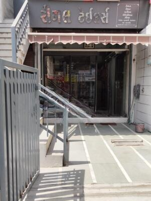 Krushna Nagar MaRoad, Swaminarayan Chowk, rajkot, Rajkot, Gujarat - LockMyKey