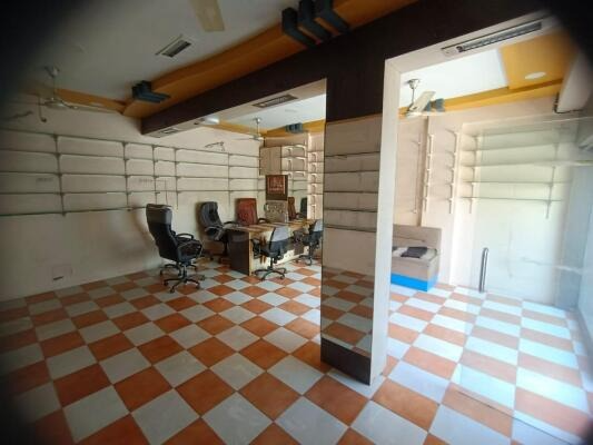 Pragati Plaza , First Floor, Dhebar Road , Rajkot, Rajkot, Gujarat - LockMyKey