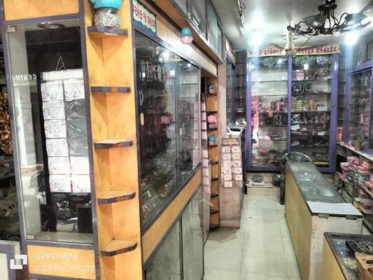 Dharmendra Road., Commercial, Rajkot, Gujarat - LockMyKey