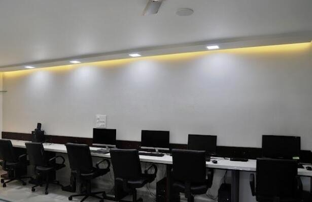 Indira Circle, Rajkot, Gujarat - LockMyKey