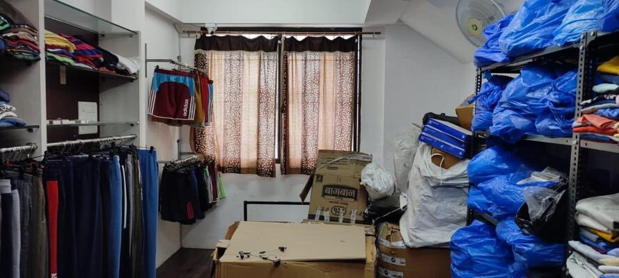 Sardar Nagar MaRoad, Rajkot, Sardarnagar, Rajkot, Gujarat - LockMyKey