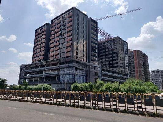 Vivan RK World Tower, 150 Feet Ring Road, Rajkot, Gujarat - LockMyKey