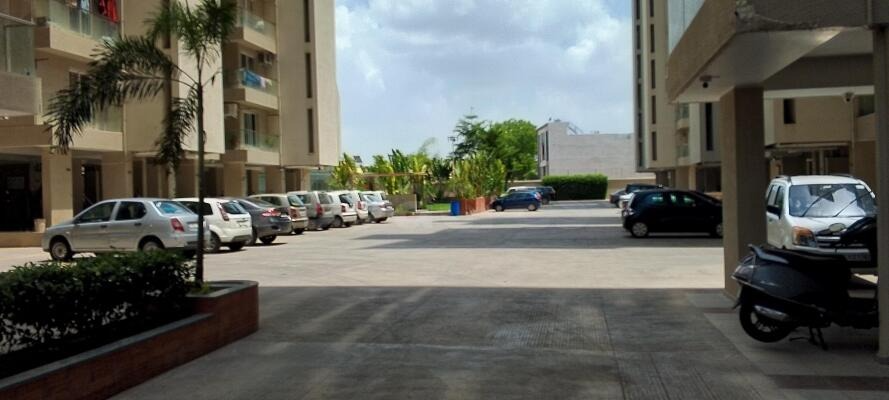 The One World, Manharpura 1, Rajkot, Gujarat - LockMyKey