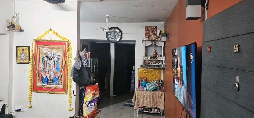 Ravi Jyot Apartment, Ghanshyam Nagar, Rajkot, Gujarat - LockMyKey