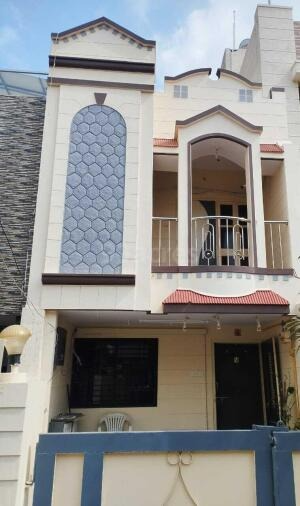 Raiya Road, Rajkot, Gujarat - LockMyKey