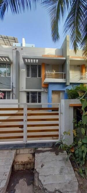 Top Land Residency, Rajkot, Gujarat - LockMyKey