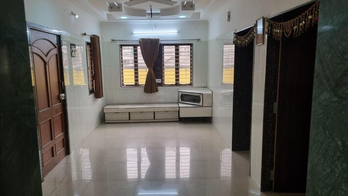Millpara, Rajkot, Gujarat - LockMyKey