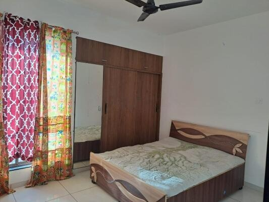 Shubham Apartment, Jamnagar Road b/h Suryakant Hotel Rajkot, Rajkot, Gujarat - LockMyKey