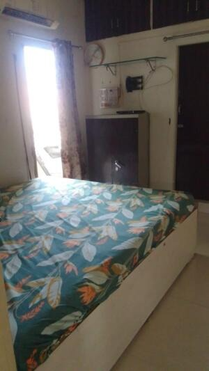 Radha Residency-2, Ayodhya chowk, 150Ft Ring Road, B/h Gokul Mathura appt, Rajkot, Gujarat - LockMyKey