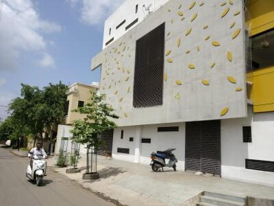 Kalavad Road, Rajkot, Gujarat - LockMyKey