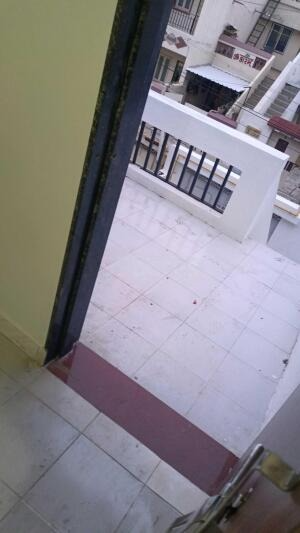 Umiya Chowk, Rajkot, Gujarat - LockMyKey