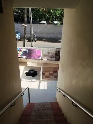 Jaymal Parmar Marg, Kalavad Road, Rajkot, Gujarat - LockMyKey