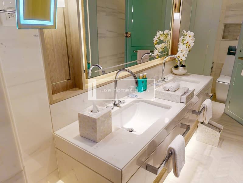 FIVE Luxe