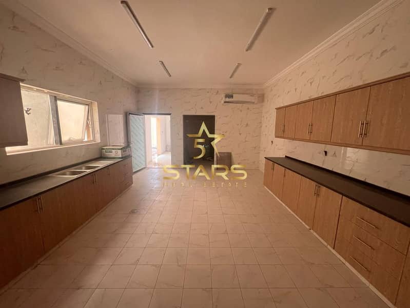 Sharjah | LockMyKey