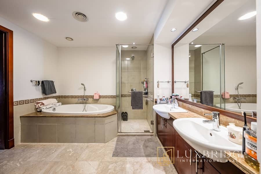The Fairmont Palm Residences