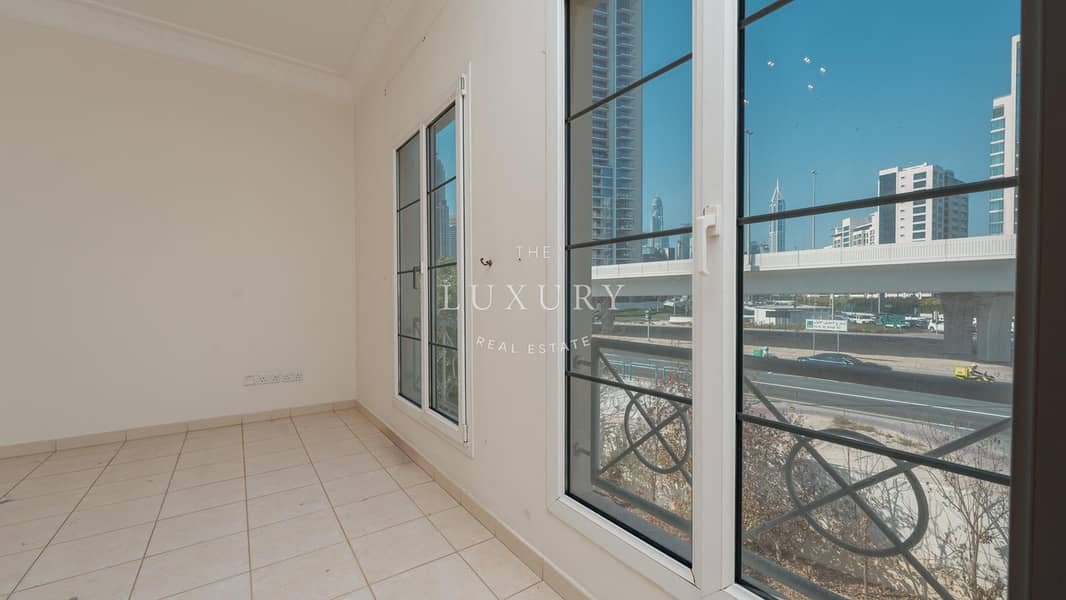 Dubai | LockMyKey
