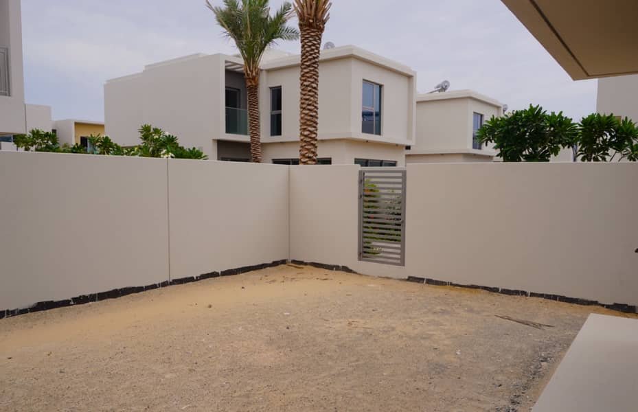 Sharjah | LockMyKey